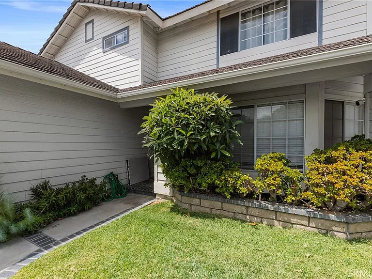 17255 Orangewood Ln — Photo 42
