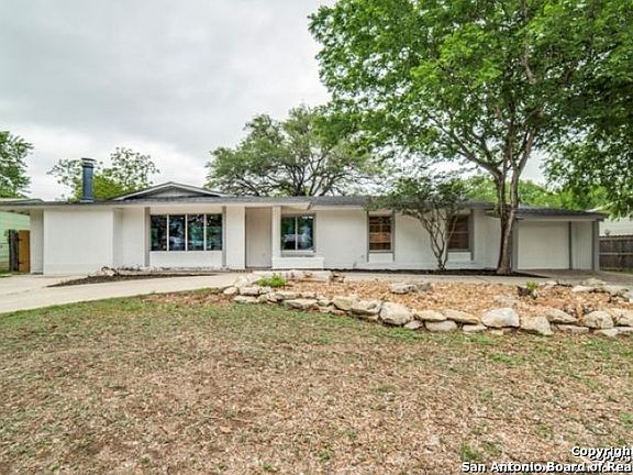 2nd image of 3715 Electra Dr