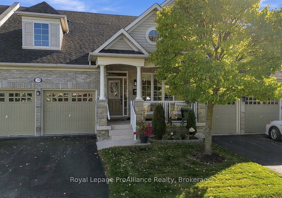 1st image of 19 Shortreed Ln