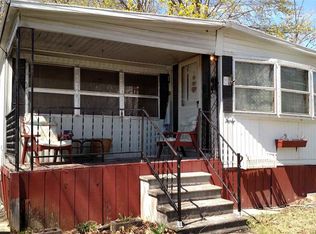 30 3rd St, Hoosick Falls, NY 12090