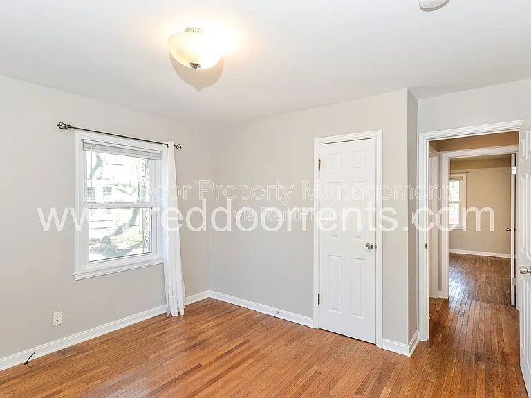 4930 N Illinois St — Photo 18