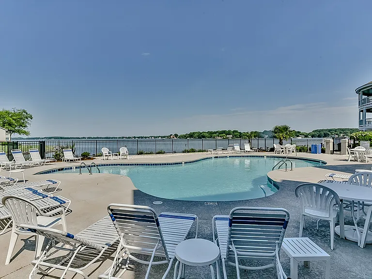 18557 Vineyard Point Ln — Photo 10