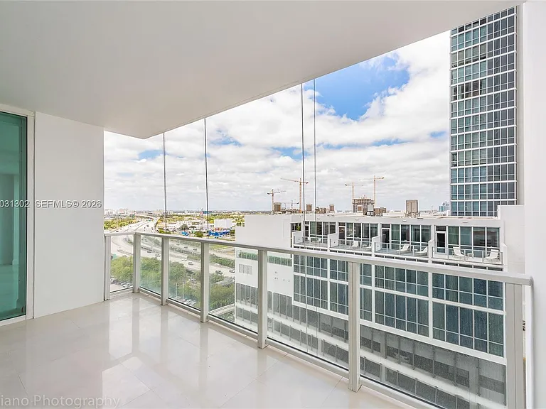 1040 Biscayne Blvd #1205 — Photo 18