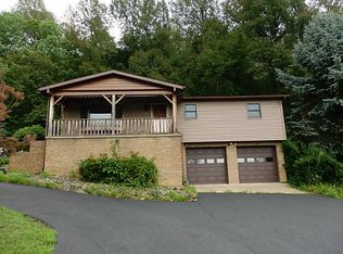 150 Mountain Rd, Uniontown, PA 15401