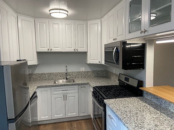 2nd image of 1071 W L St
