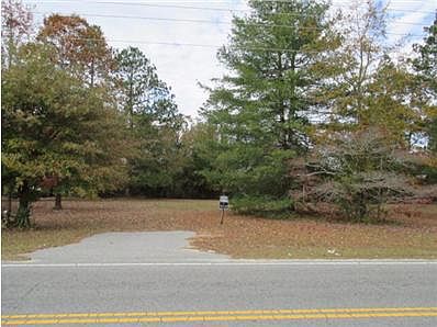 2nd image of 4620 Queen Chapel Rd