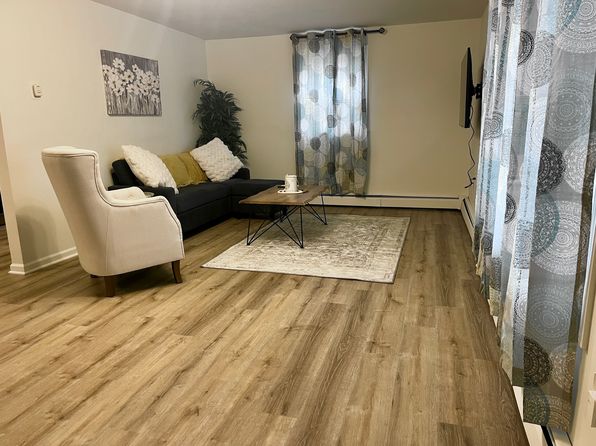 210 Canal St #1