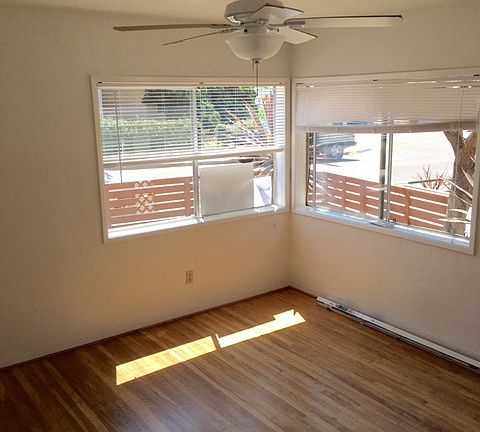 4th image of 4966 Crystal Dr