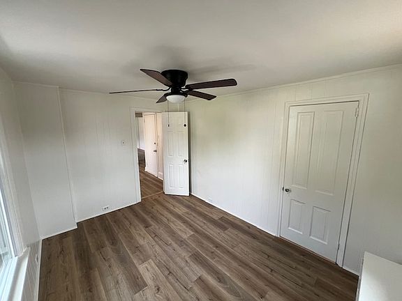 4th image of 201 E Delaware Ave APT B