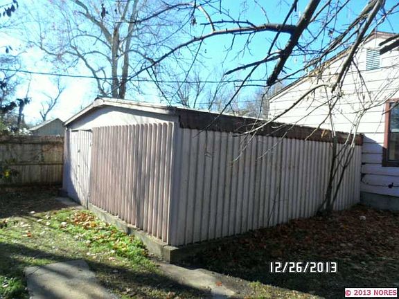 3rd image of 1455 N Kingston Pl E