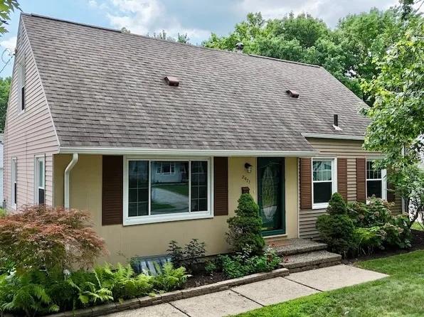 2971 9th St, Cuyahoga Falls, OH 44221