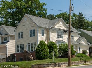 5865 26th St N, Arlington, VA 22207