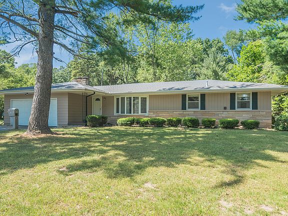2nd image of 120 Keathley Dr