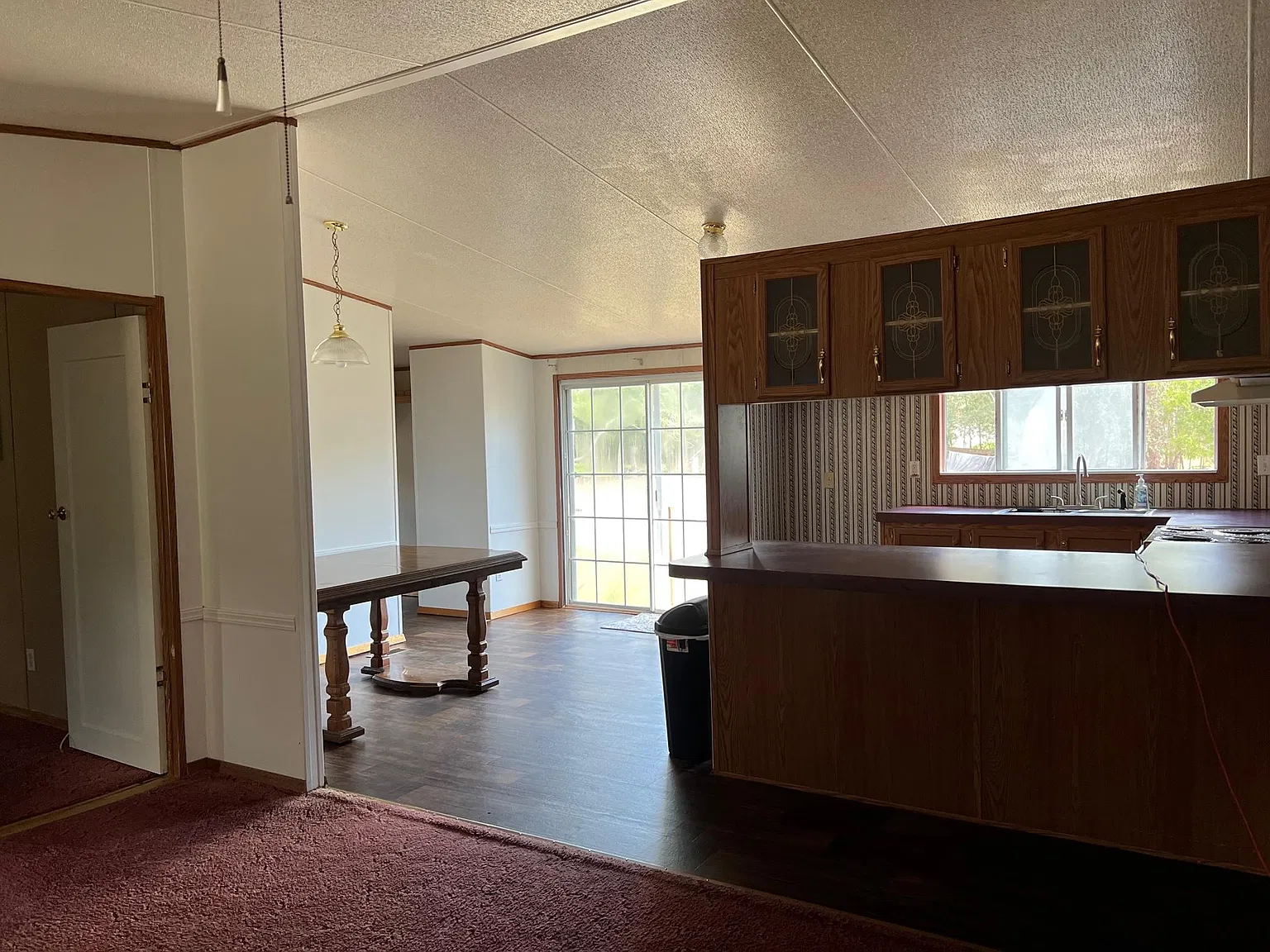 3 bed, 1188 sqft, $1,500 — Photo 3