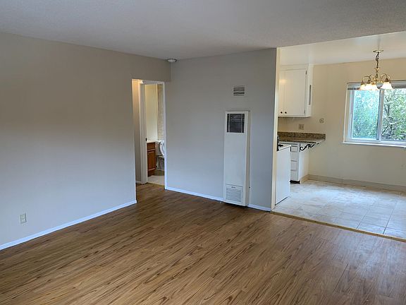 2nd image of 580 Vernon St #12