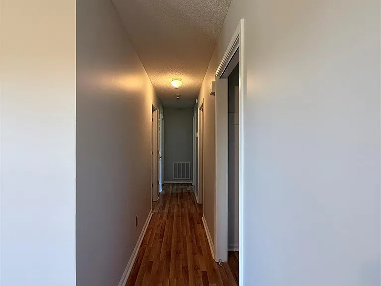 869 Crystal Springs Dr — Photo 5