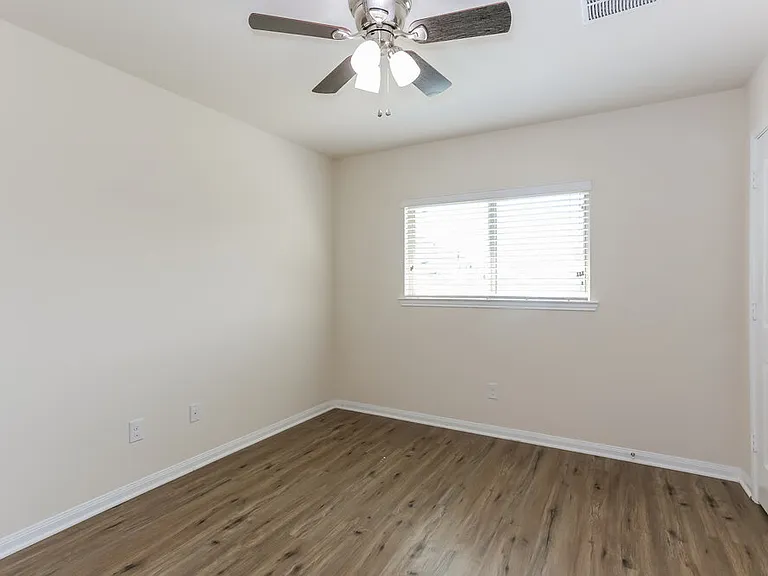 13230 Chanel Dr — Photo 16