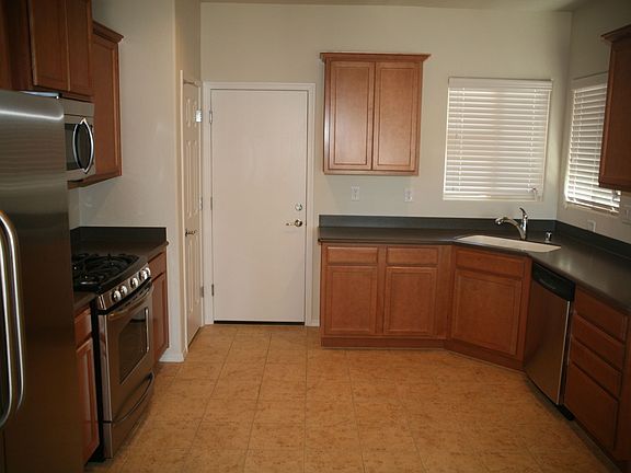 4th image of 3323 Halter Dr