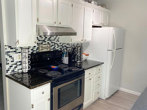 2nd image of 1670 Cedarwood Dr #259