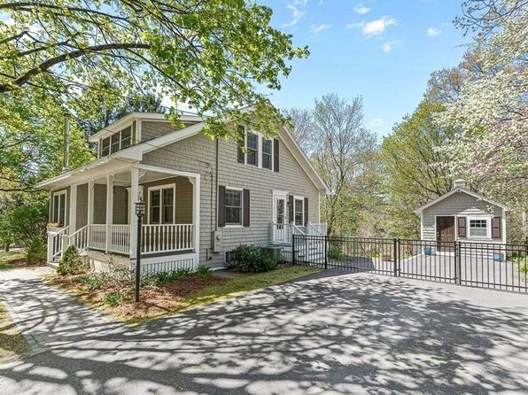 407 Walpole St, Canton, MA 02021