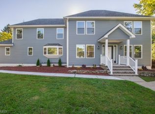 341 Center Grove Rd, Randolph, NJ 07869