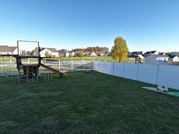 5th image of 5805 W Breezeway Dr