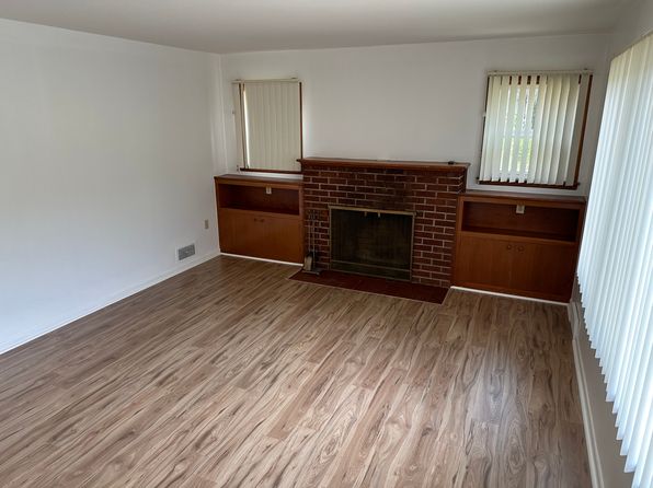 406 E James St #1