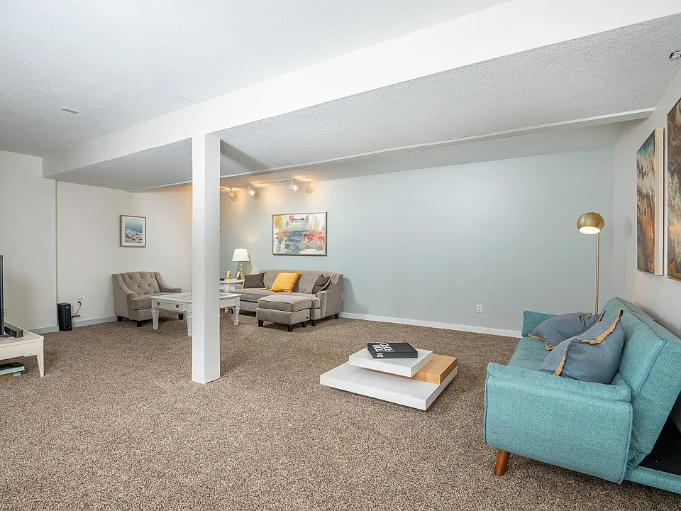 13402 SE Silver Cir