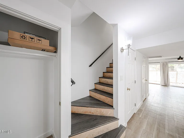 812 W 14th St — Photo 23
