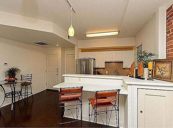 4th image of 1760 Franklin St APT 3