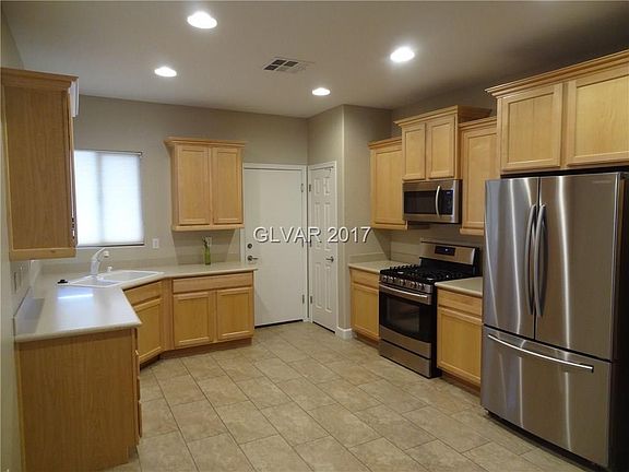 3rd image of 5974 Saddle Horse Ave
