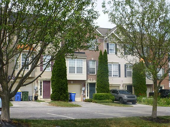3rd image of 230 Country Ridge Dr