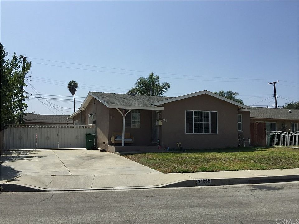 1st image of 14868 Stockdale St