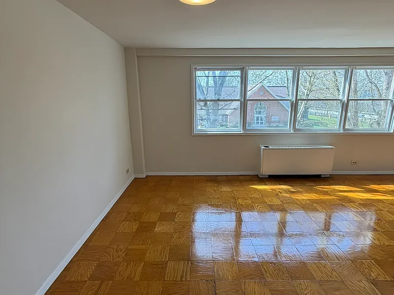 39 E 39th St #2L — Photo 22