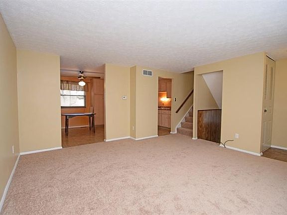3rd image of 3160 Sovereign Dr