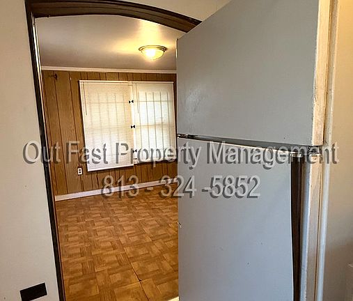 5th image of 4811 N 30th St Unit 1/2
