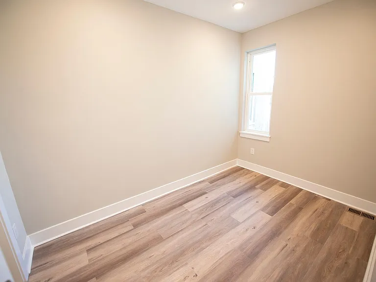 2835 W Oxford St #2 — Photo 7
