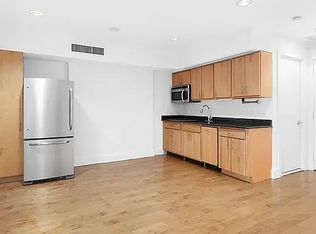 25 W 83rd St APT 3R, New York, NY 10024