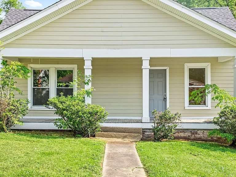 232 Georgia Ave — Photo 4