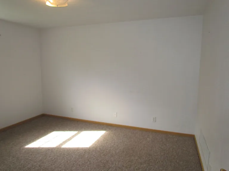 407 9th Street Cir — Photo 11