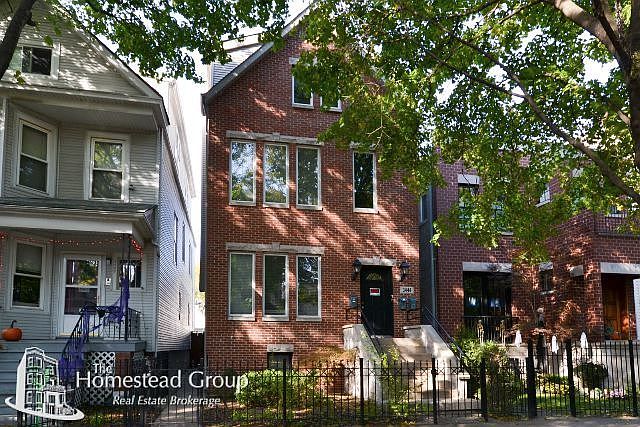 1st image of 3444 N Hoyne Ave #Third