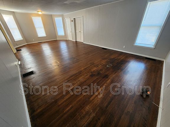 2nd image of 1923 N 13th St