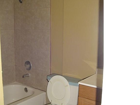 4th image of 3009 E Glen Dr #C