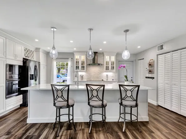 18370 SE Wood Haven Lane #J, Jupiter, FL 33469