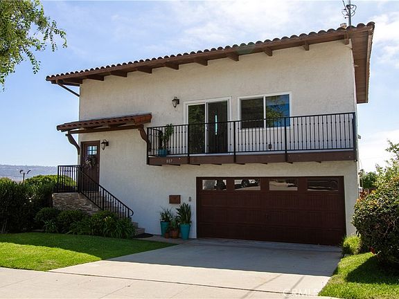 2nd image of 807 El Redondo Ave