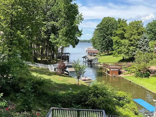 146 S Sunset Dr, Littleton, NC 27850