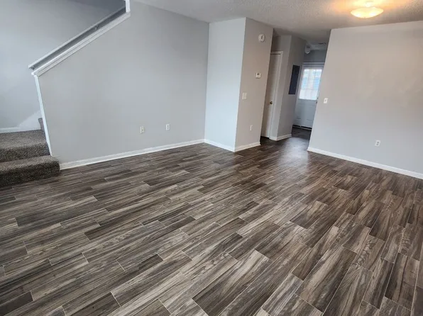 Castlewood Apartments - Huntsville, AL, 2400 1st St SW Unit A-4, Huntsville, AL 35805