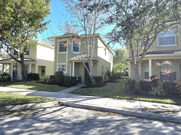 2017 SE Avon Park Drive, Port St Lucie, FL 34952