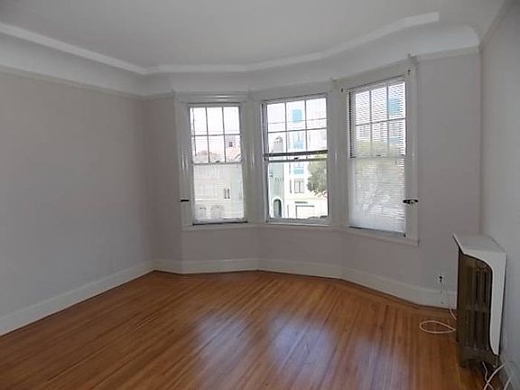 4th image of 3727 Fillmore St APT 302