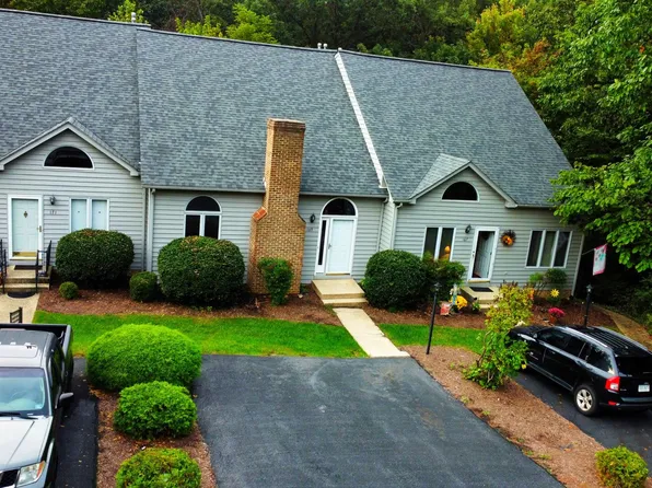 169 Idlewood Blvd, Staunton, VA 24401